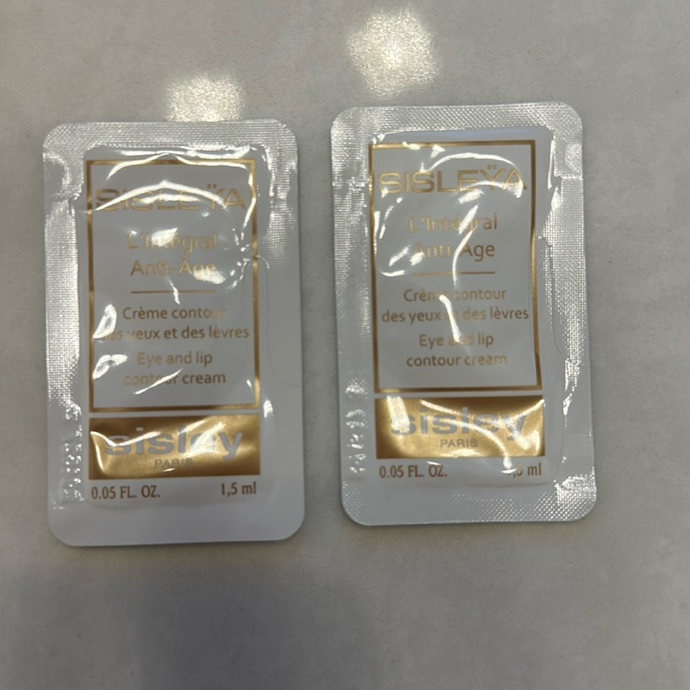 New/ unused. Sisley Paris. Eye and Lip Contour Cream. 3 mL.